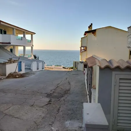 Camera Corallo Homestay Valledoria (Sardinia)